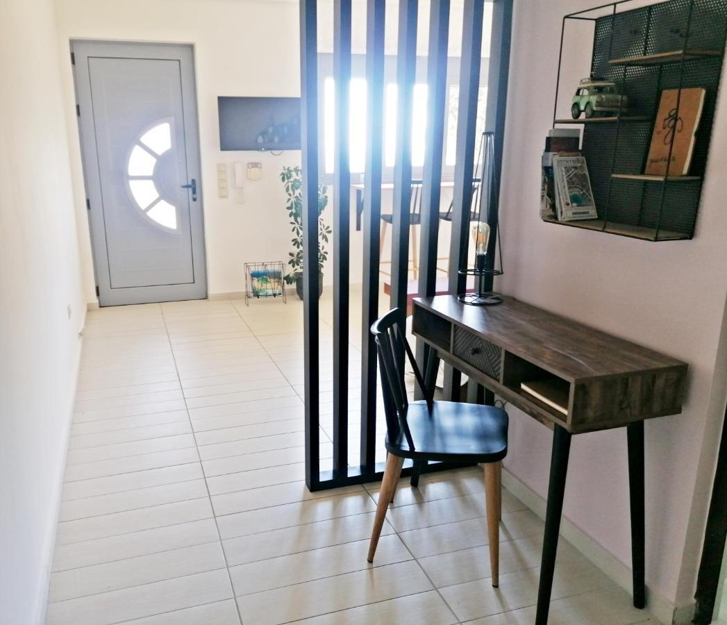 Stavi'S Guesthouse Míloi Екстериор снимка