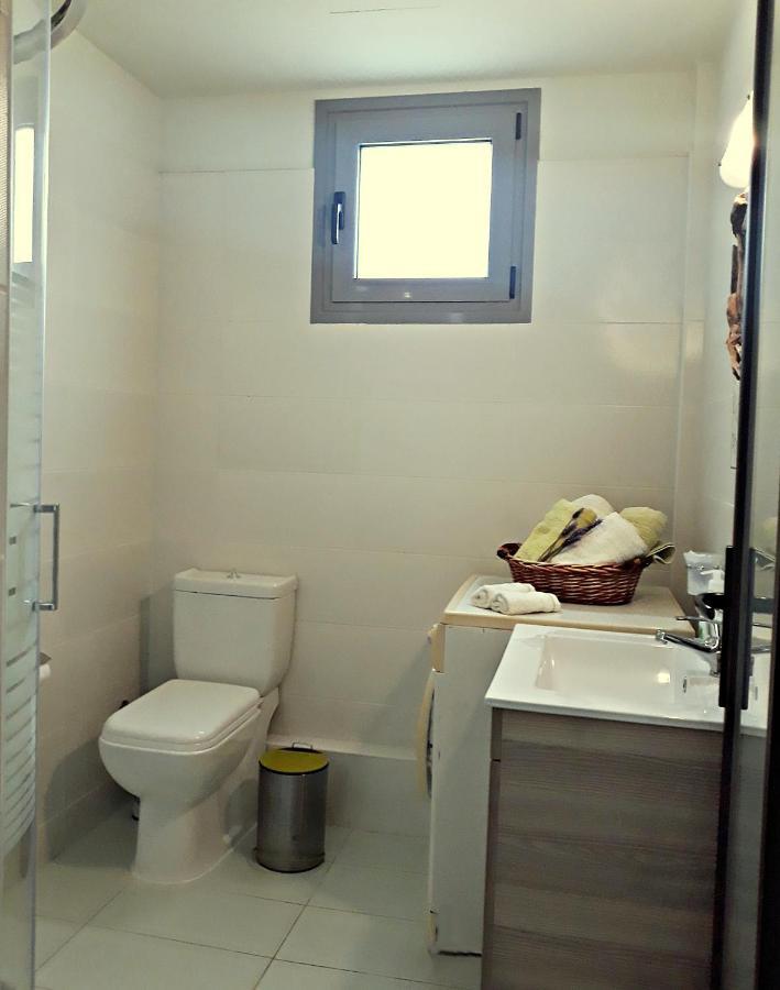 Stavi'S Guesthouse Míloi Екстериор снимка